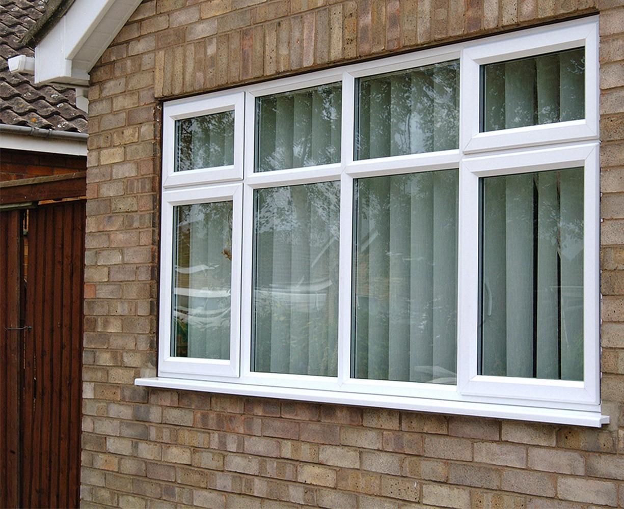 окна с форточками 